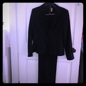 Tahari pant suit with ruffle detail.